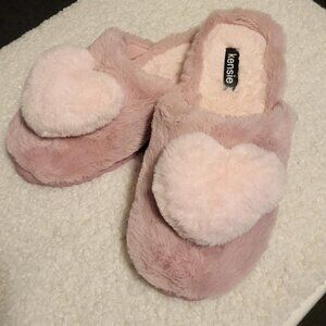 "KENSIE" WOMEN MEDIUM-PINK SLIPPERS WITH LIGHT-PINK HEART - SIZE 8(M) - NWOT